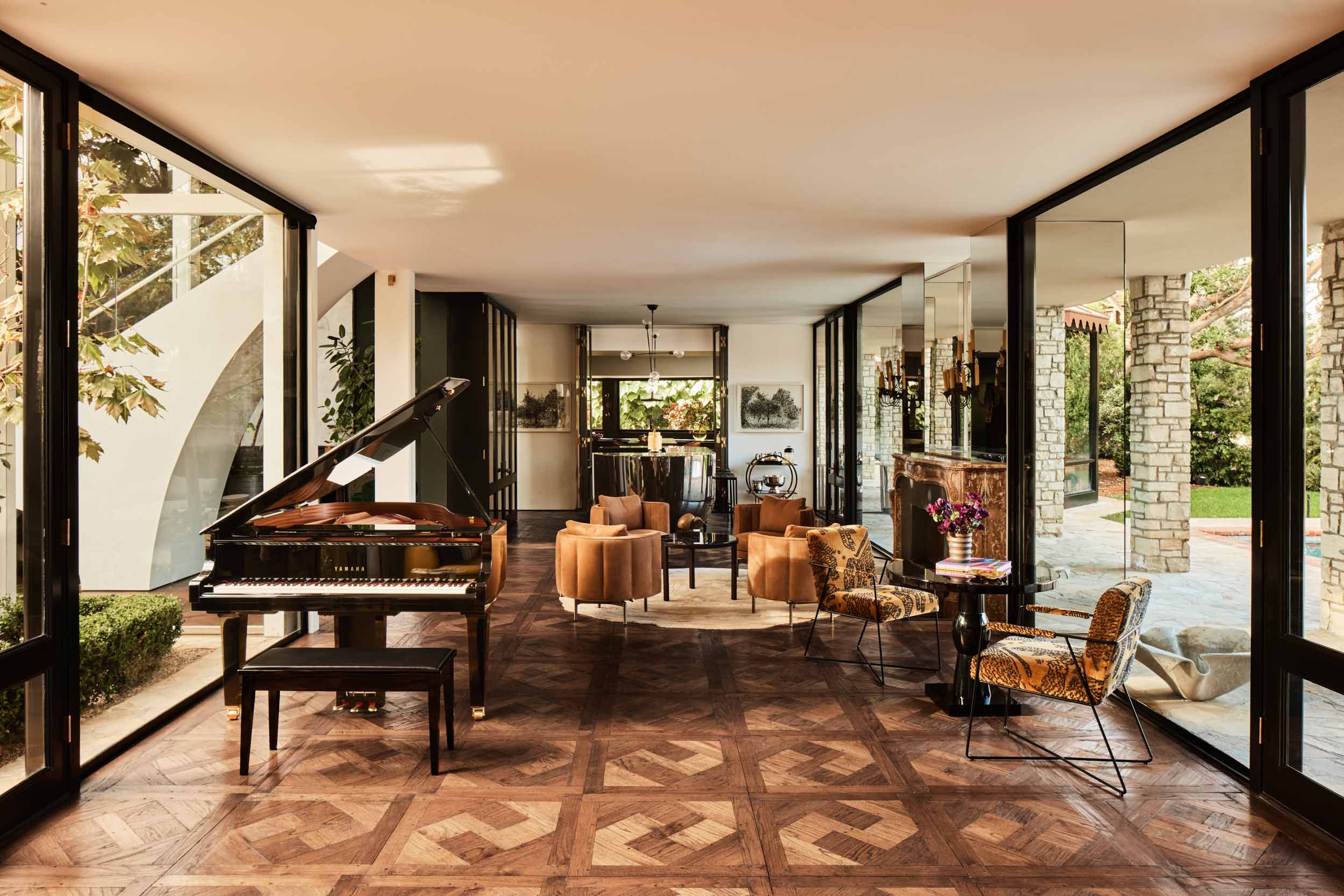 Look Inside Architect Mark Rios’s Hollywood Regency–Style LA Home